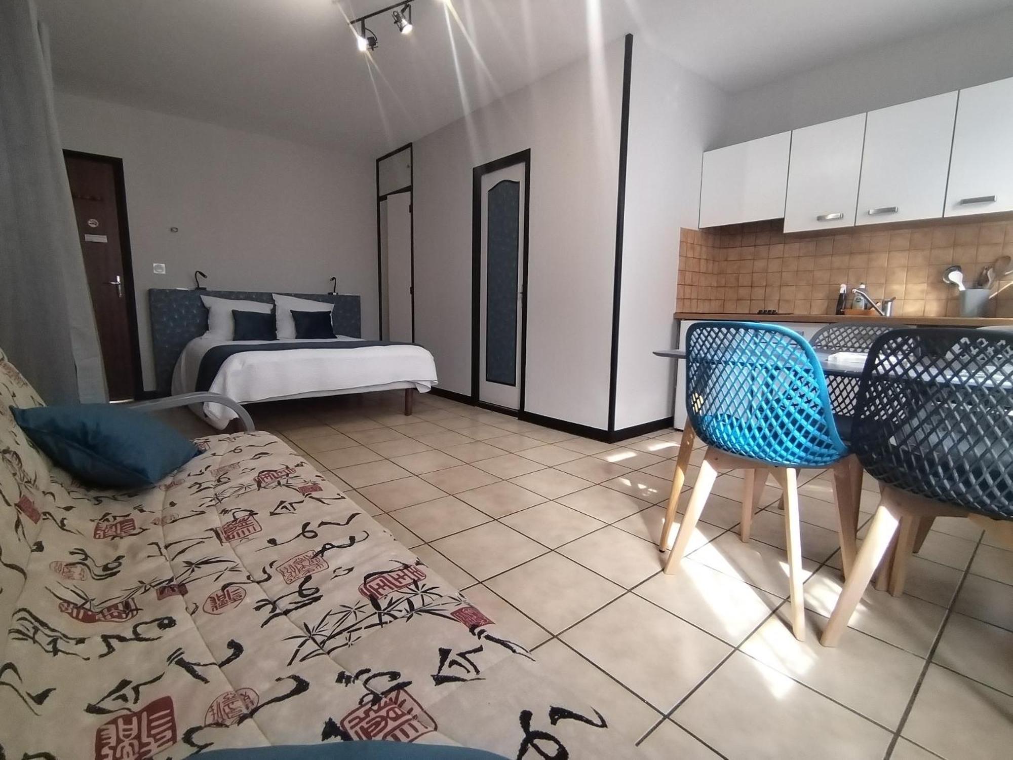 Ferienwohnung Latre Freres Location Lourdes Exterior foto